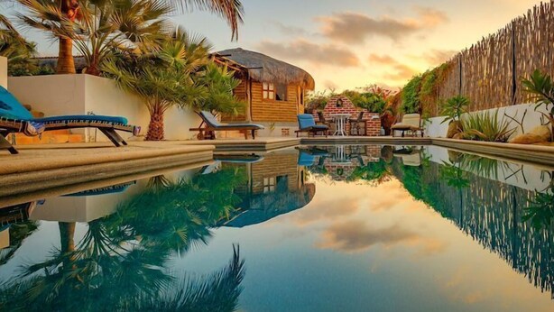 Outdoor pool - Casa Rancho (Cabo San Lucas)