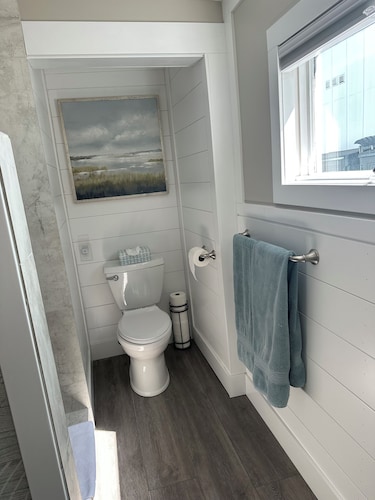 Located in the heart of Downtown Saugatuck