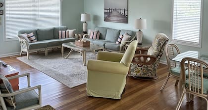 Emerald Isle "The Point Rental". 3 bedroom 2 bath. Ocean view.
