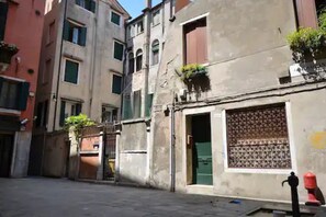 Exterior - Carlo's Studio in Venice (Venezia)