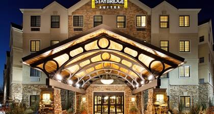 King Suite Near Winthrop University! Free Breakfast Buffet. Indoor Pool