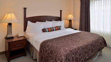 1 bedroom, in-room safe, iron/ironing board, free WiFi