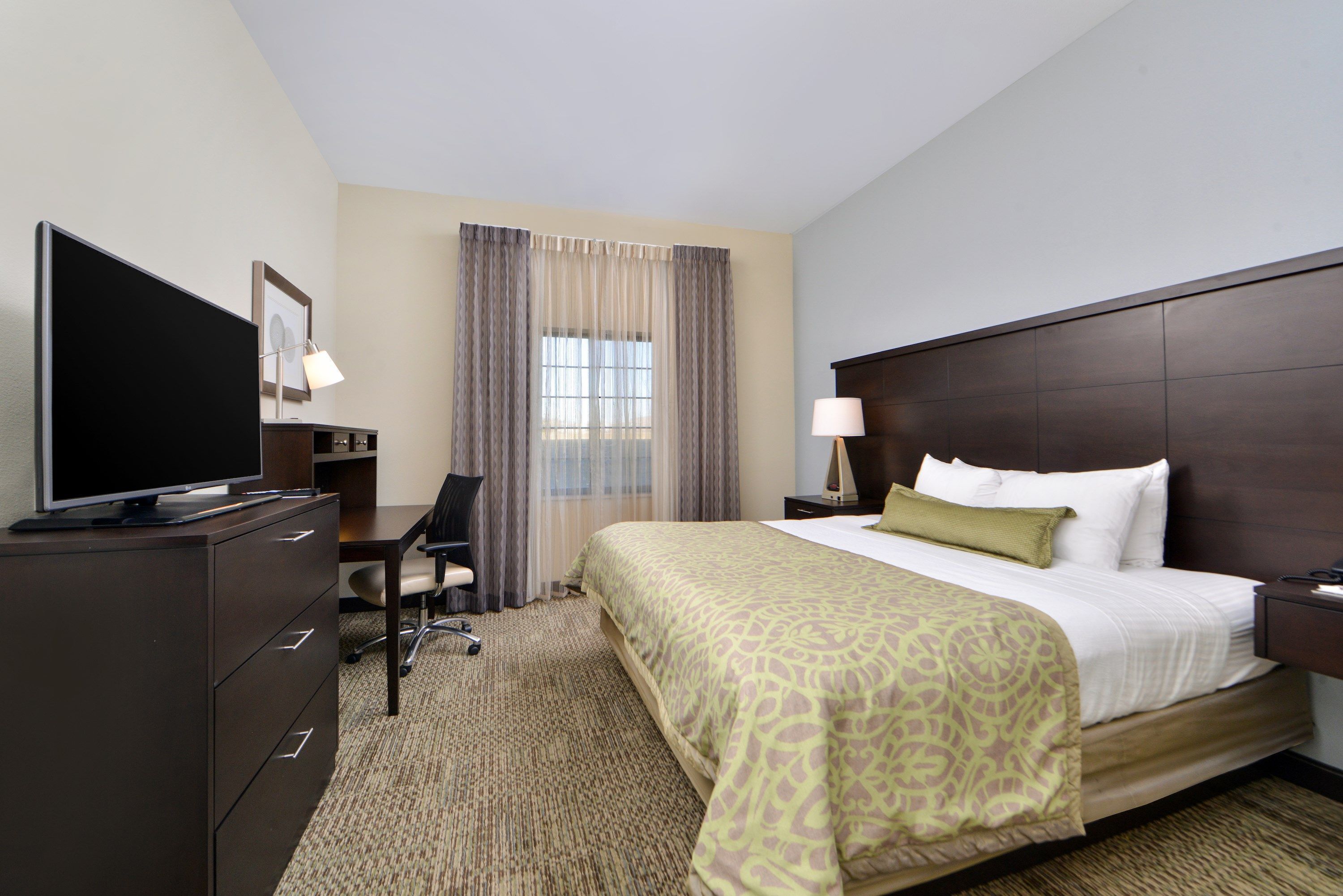 1 bedroom, in-room safe, laptop workspace, iron/ironing board