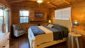 2 bedrooms, in-room safe, iron/ironing board, WiFi