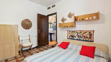 1 bedroom, iron/ironing board, WiFi