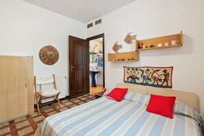 1 bedroom, iron/ironing board, WiFi - GuestHost - Bright apartment that can accommodate up to 5 people, located just 200m from the free beach and 5 minutes walk from the Marina, the ideal starting point to explore the wonderful Ligurian coast by boat. Equipped with every comfort for a pleasa (Camogli)