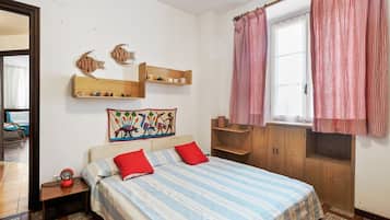 1 bedroom, iron/ironing board, WiFi