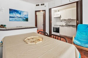 Uklassifisert bilde, 3 av 25, knapp