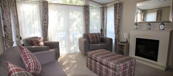 Harbourside -  a sandhills caravan that sleeps 4 guests  in 2 bedrooms