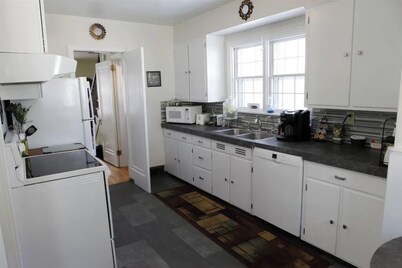 The East Side Inn is a charming little house in the small town of Morris, Minnesota.