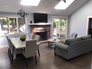 تلفزيون، مدفأة