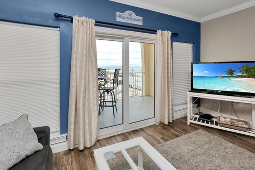 Beach Views, Comm Pool & Fitness Room ~ Paradise Shores 310