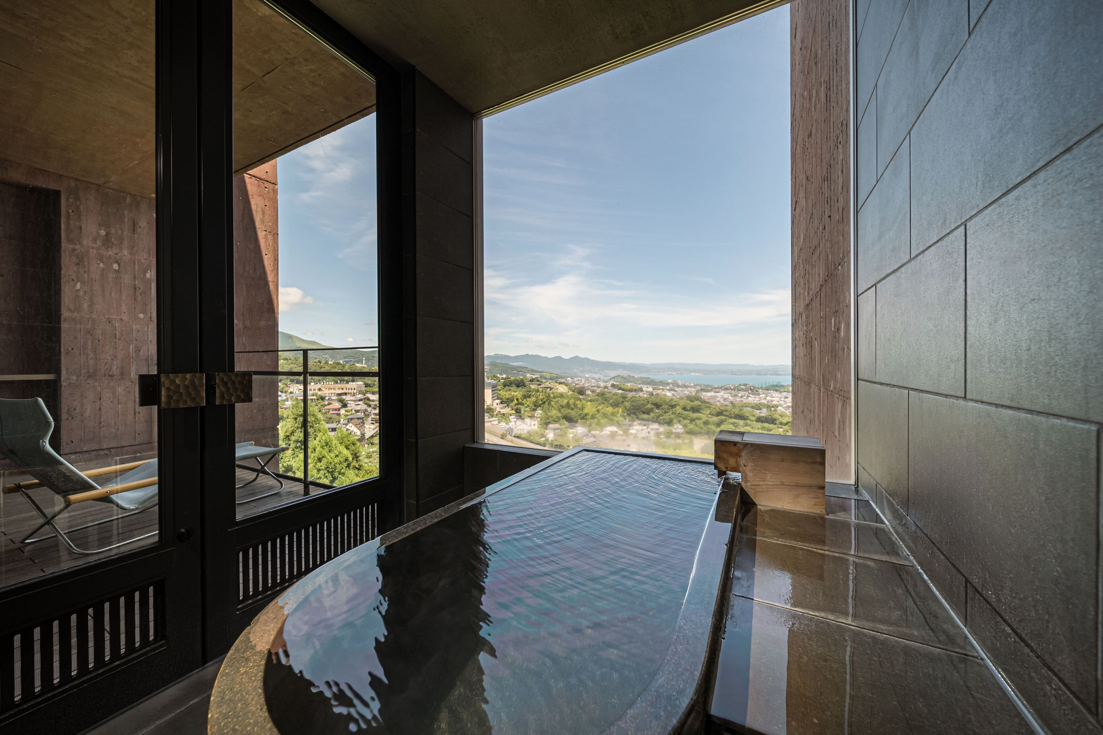 Dundyner, minibar, safe på rommet og lydisolert