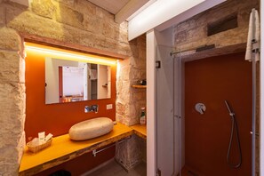 Double Room, Kitchenette (Dimora Melograno) | Bathroom | Shower, eco-friendly toiletries, hair dryer, towels