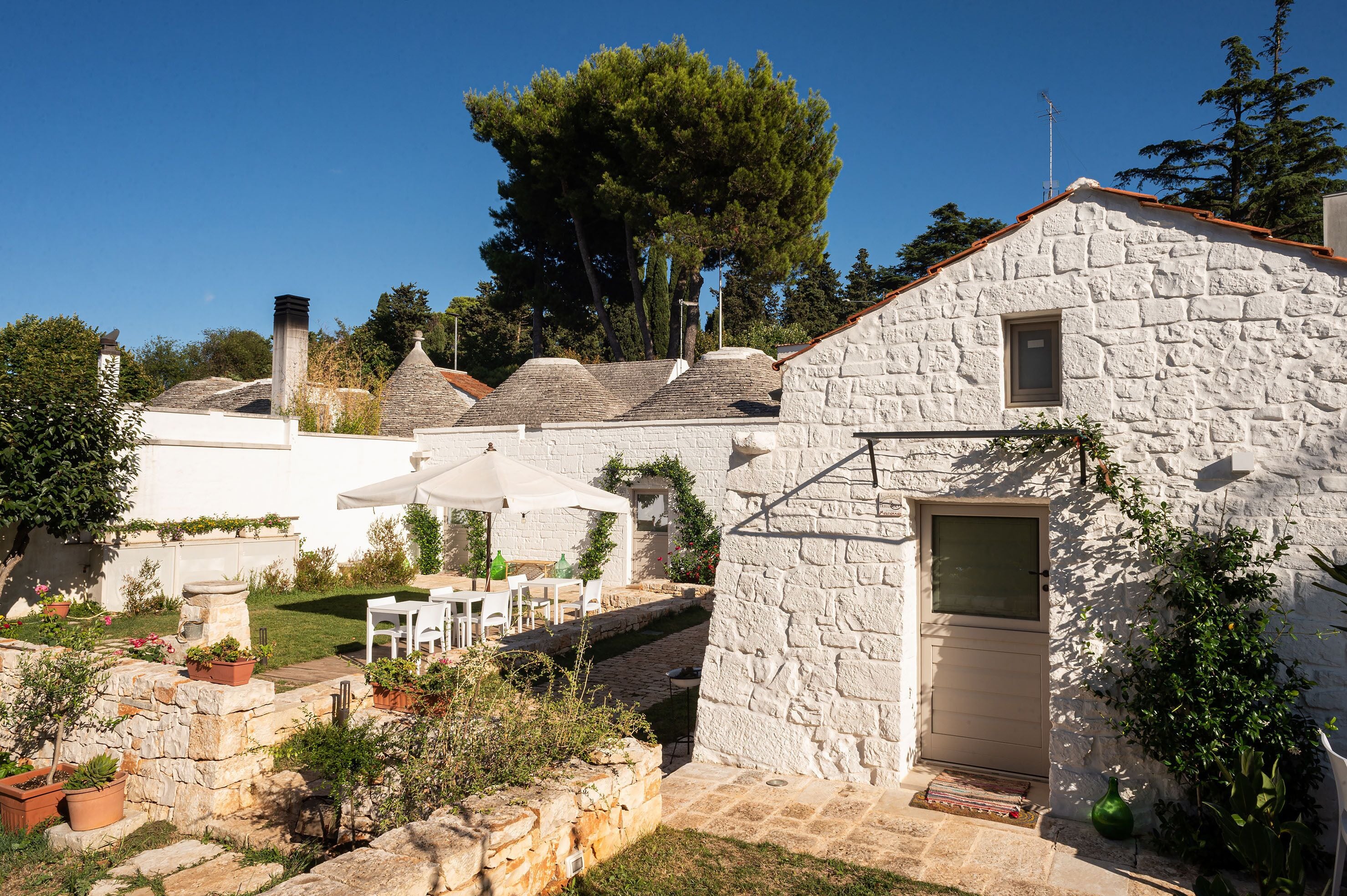 Photo - Trulli in corte