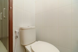 Dubbelrum | Badrum | Dusch, gratis toalettartiklar och handdukar