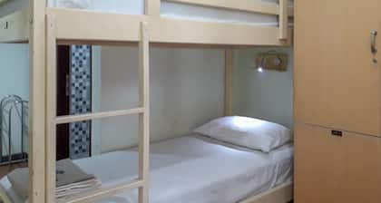 RedDoorz Hostel @ Manado Green Hostel
