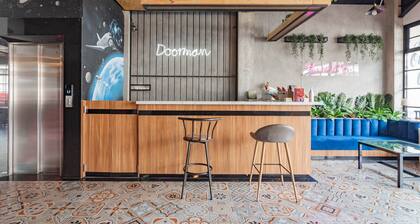 RedDoorz Plus @ Doorman Guest House