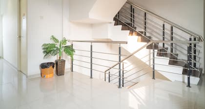 Sans Hotel Kupang Indah Surabaya