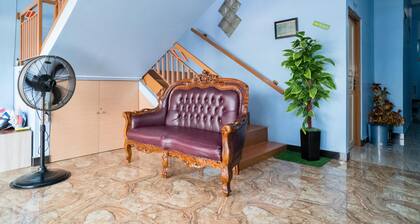 RedDoorz Syariah near Taman Siring 2