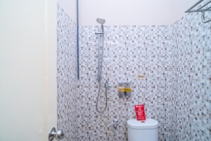 Suihku, ilmaiset hygieniatuotteet, pyyhkeet