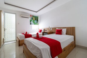 Superior Twin Room - RedDoorz near Hung Vuong Street Nha Trang 2 (Nha Trang)