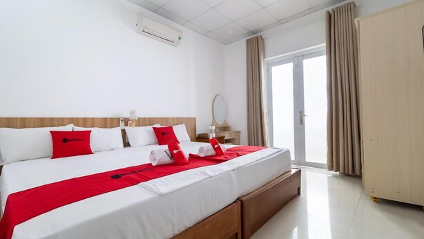 Triple Room - RedDoorz near Hung Vuong Street Nha Trang 2 (Nha Trang)