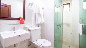 Superior Double Room | Bathroom