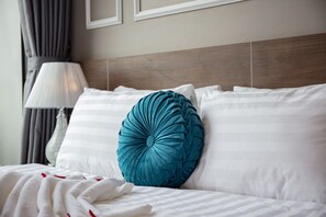 Deluxe Triple Room, Hot Tub, City View | Premium bedding, down duvets, Select Comfort beds, minibar - Airport Classic Hotel & Travel (Hanoi)