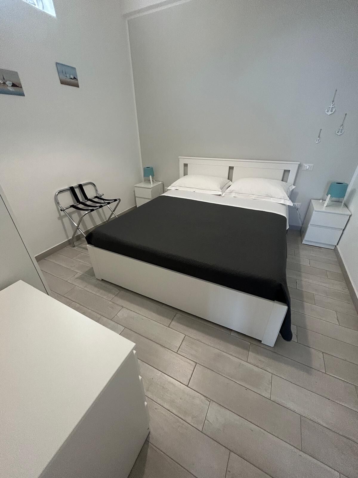 2 slaapkamers, een strijkplank/strijkijzer, gratis wifi, beddengoed