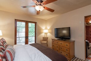 2 slaapkamers, een strijkplank/strijkijzer, wifi, beddengoed