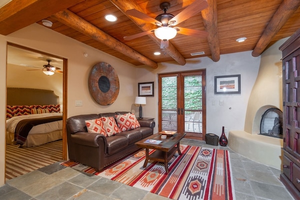 Open and flowing floor plan!