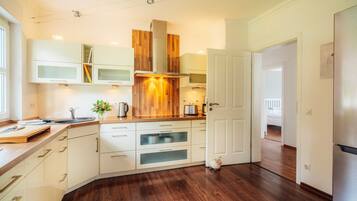 Fridge, microwave, oven, dishwasher