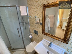 Bathroom - Hotel Bismarck's (Bad Ems)
