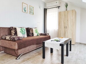 Apartment, Sea View (A) | Living room