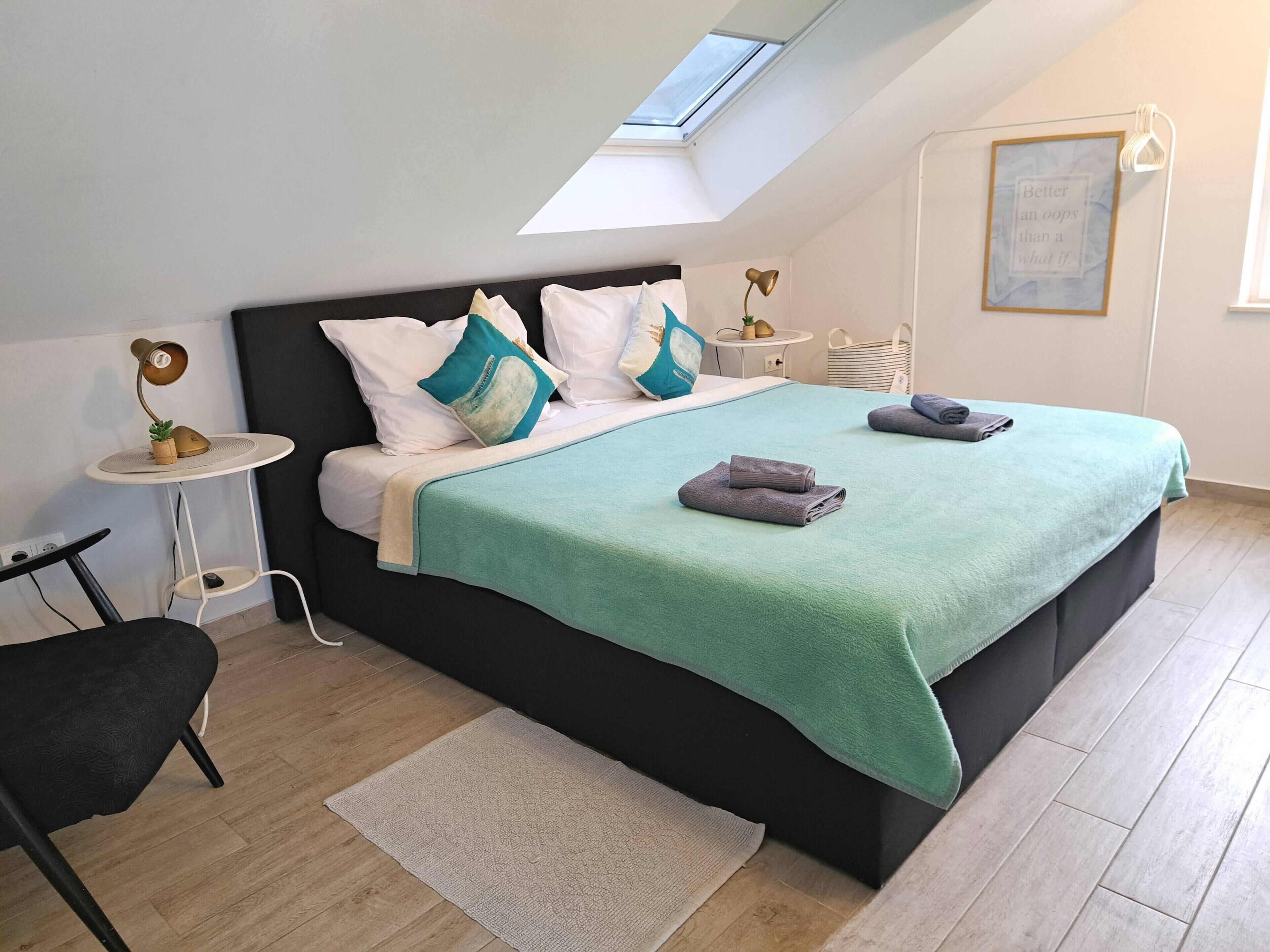 Apartment, Sea View (A) | 1 bedroom, in-room safe, laptop workspace, blackout drapes