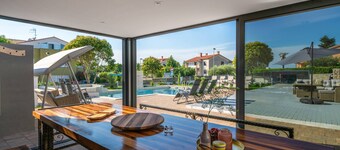 Villa Zorica in Poreč with 7 Bedrooms, Pool, Fireplace