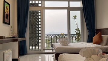 Minibar, värdeförvaringsskåp på rummet, skrivbord och gratis wi-fi