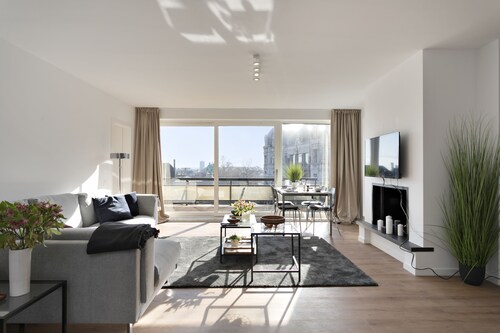 Luxurious Penthouse, rooftop terrace, spectacular view!