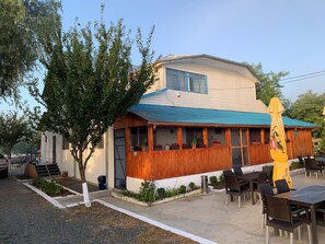 Outdoor dining - Despre Delta Magic Caleidoscop al unor peisaje mereu inedite (VULTURU)