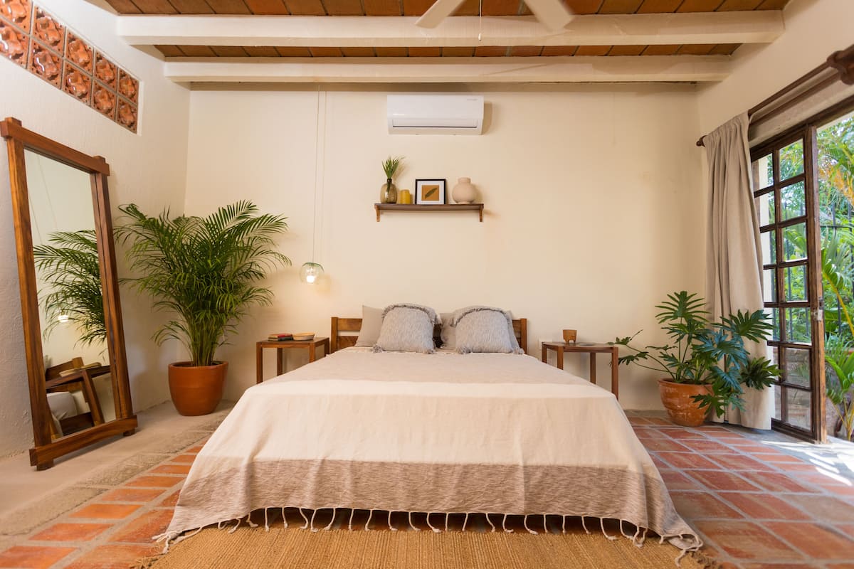 Premium Room | 1 bedroom, premium bedding, in-room safe, free WiFi