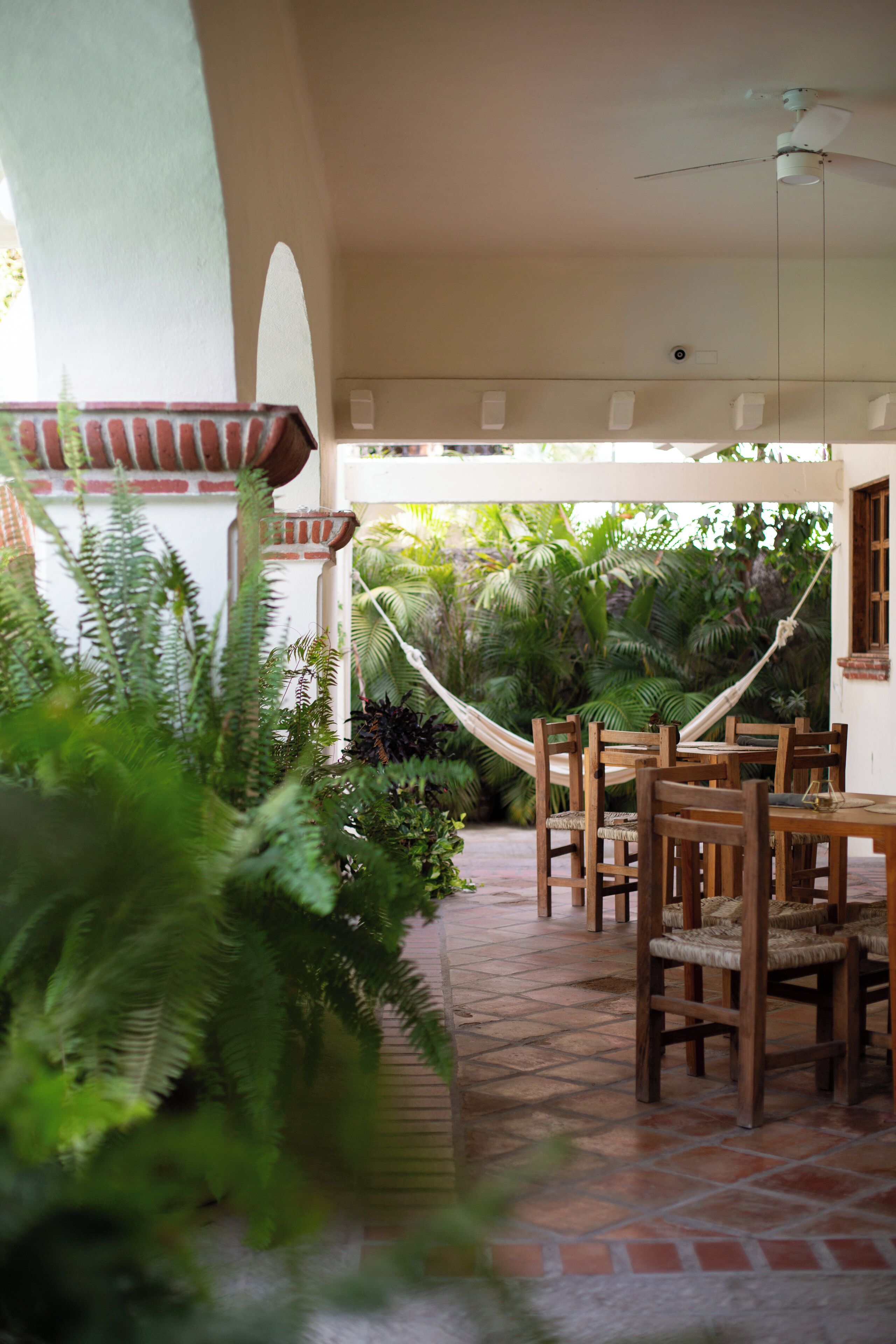 Lunch and dinner served