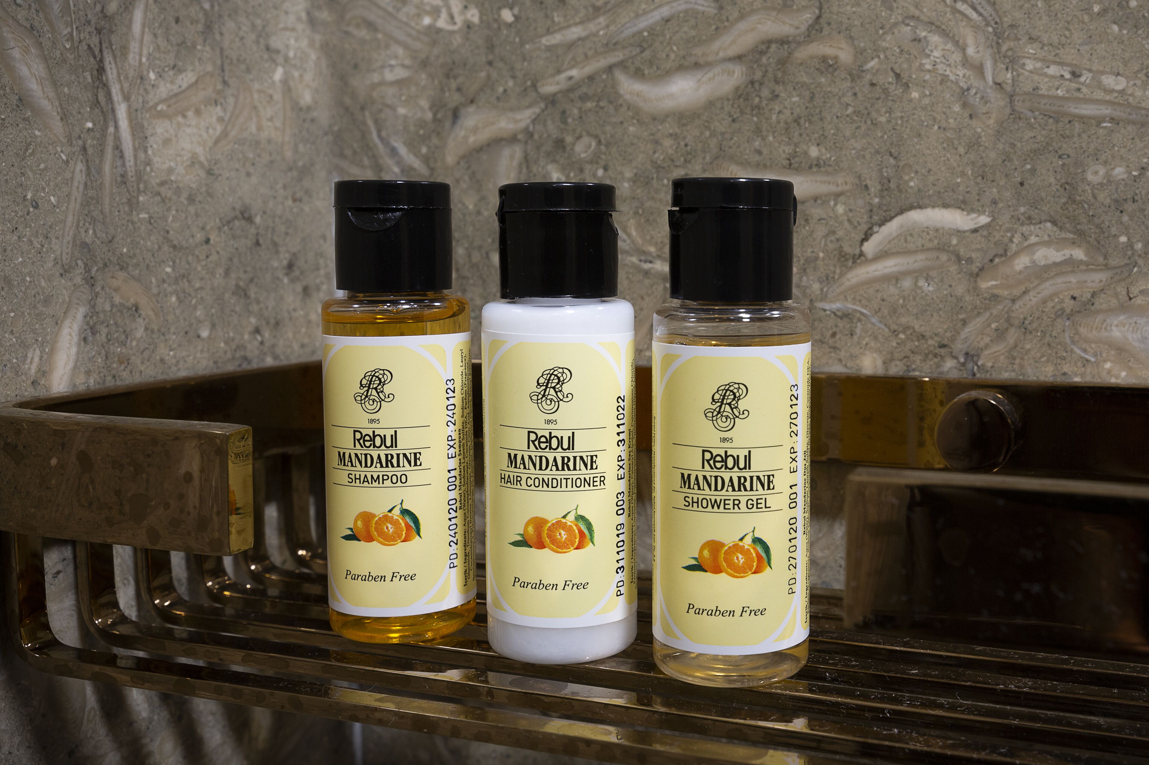 couples treatment room(s), sauna, turkish bath/hammam, aromatherapy