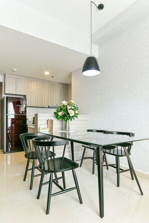 Dining - Brian Rivergate Homes (Hồ Chí Minh)