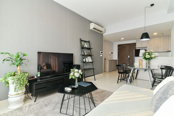 Living area - Brian Rivergate Homes (Hồ Chí Minh)