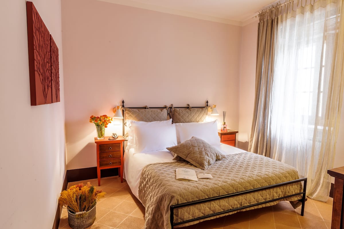 Classic Double or Twin Room | Individually furnished, free WiFi, bed sheets