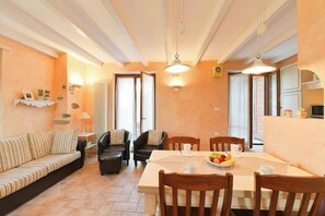 TV, DVD player - Lulù stone house with view of the lake (Baveno)