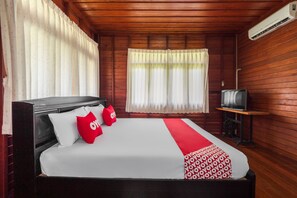 Habitació doble Deluxe | Escriptori, wifi gratuïta i roba de llit 