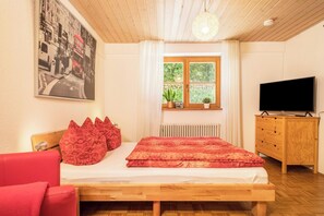 1 Schlafzimmer, Bügeleisen/Bügelbrett, kostenloses WLAN, Bettwäsche