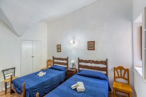 4 bedrooms, iron/ironing board, free WiFi, bed sheets - Holiday Home “Ses Cases Noves” with Pool, Terrace & WiFi (SA RAPITA)